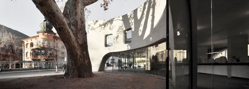 Architecture moderne dans le Tyrol du Sud